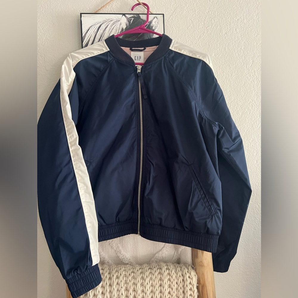 Gap cute light,clean jacket basically new from gap